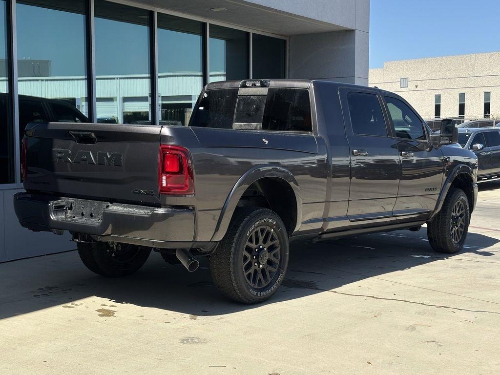 RAM 2500 Limited Mega Cab 4WD 2026