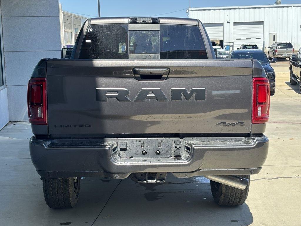 RAM 2500 Limited Mega Cab 4WD 2026