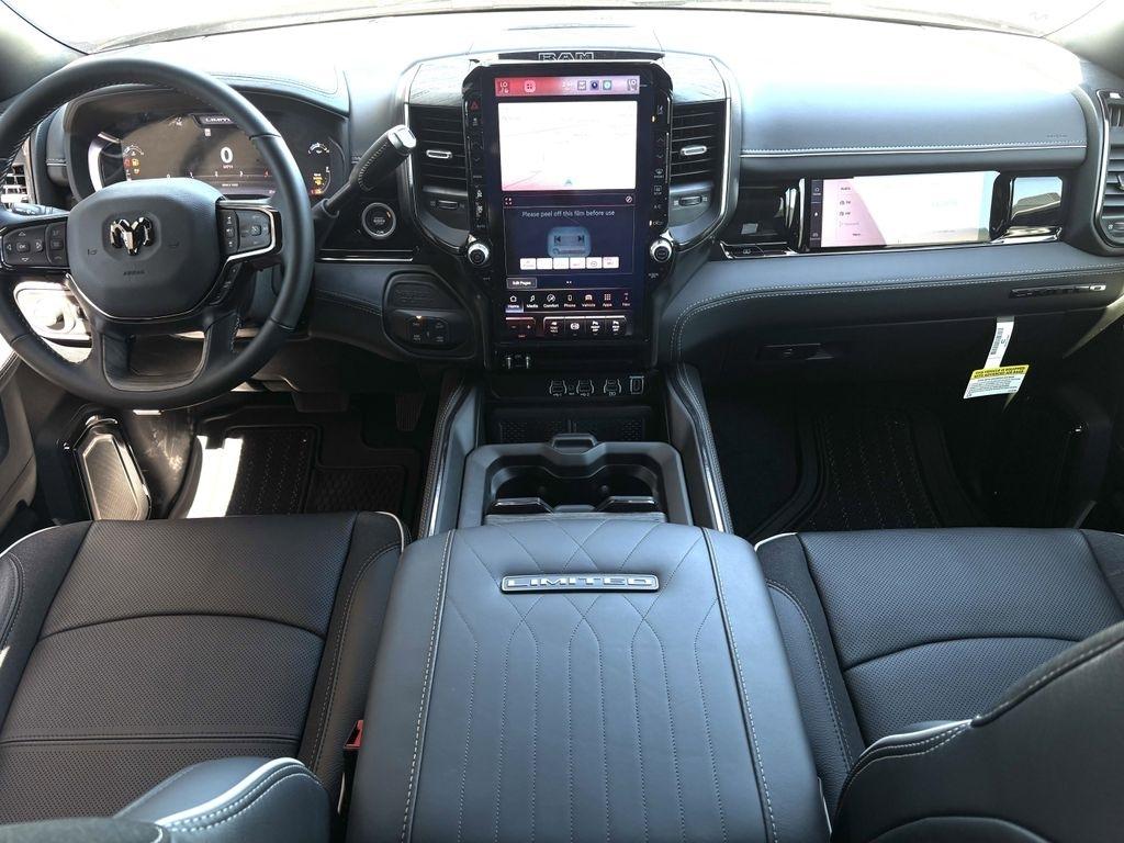 RAM 2500 Limited Mega Cab 4WD 2026