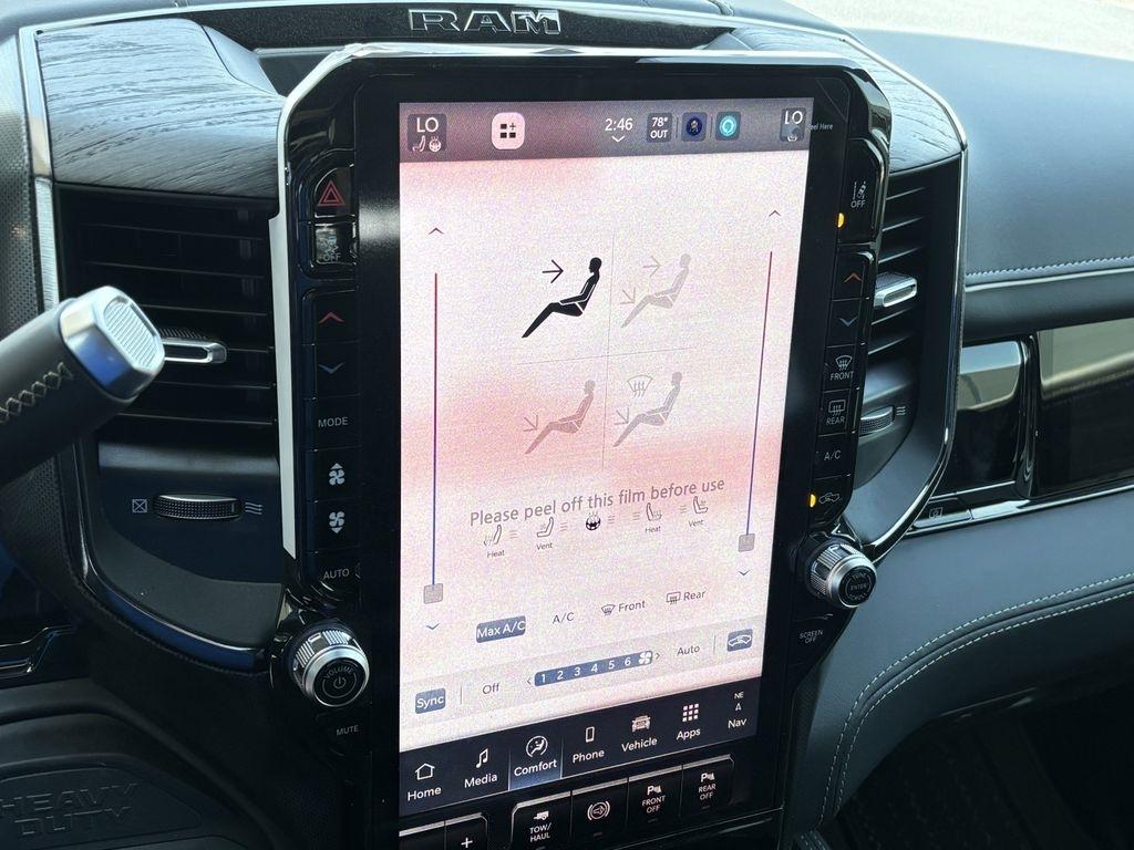 RAM 2500 Limited Mega Cab 4WD 2026