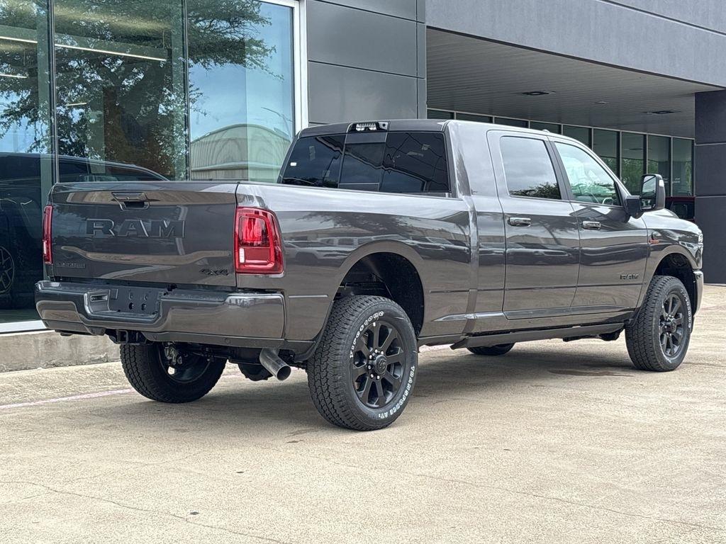 RAM 2500 Laramie Mega Cab 4WD 2026