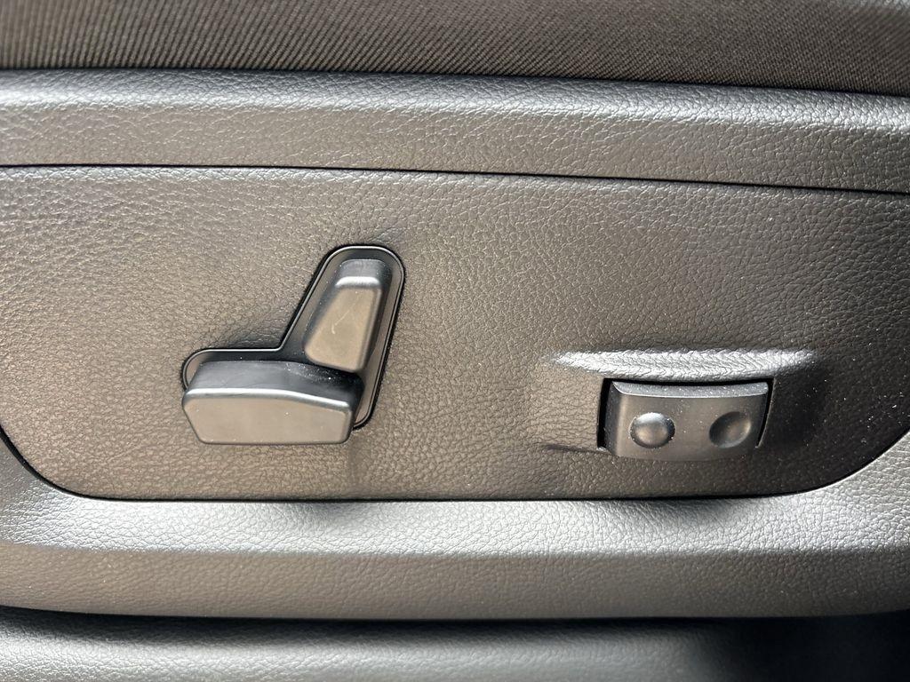 RAM 2500 Laramie Mega Cab 4WD 2026