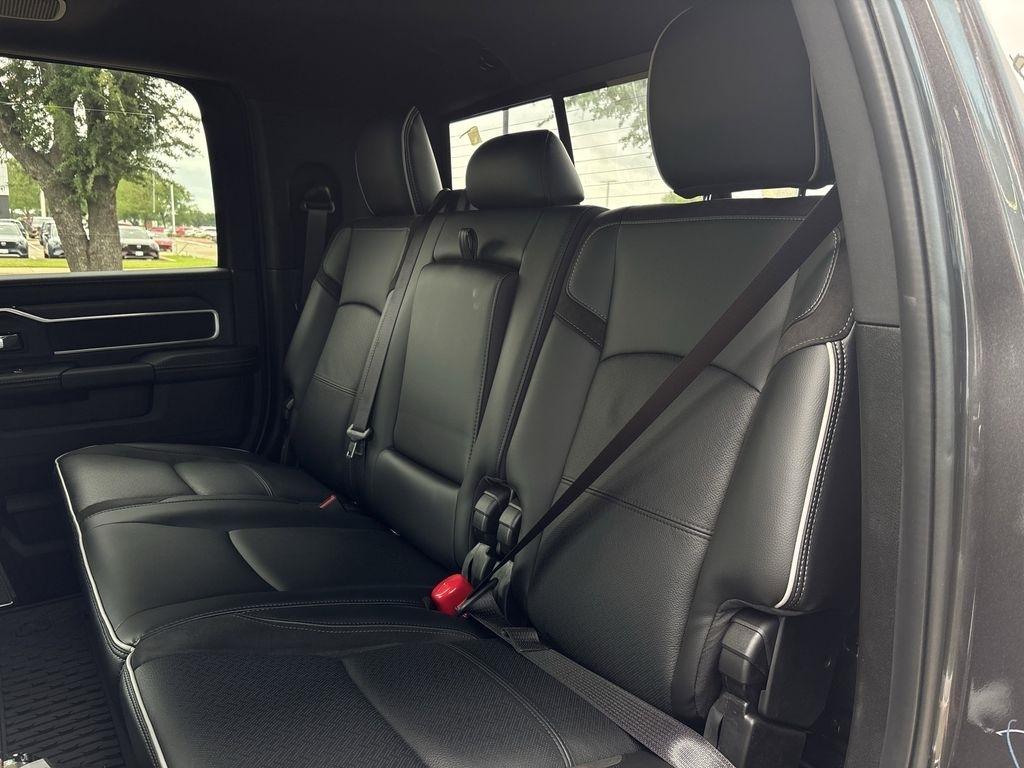 RAM 2500 Laramie Mega Cab 4WD 2026