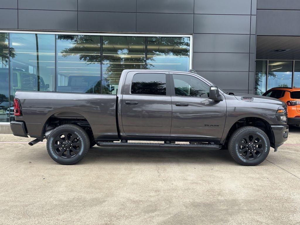 RAM 2500 Tradesman Crew Cab SWB 4WD 2026