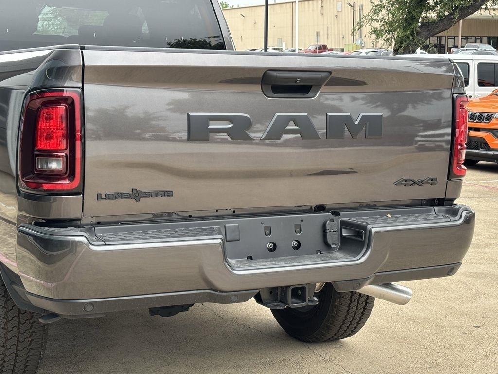 RAM 2500 Tradesman Crew Cab SWB 4WD 2026