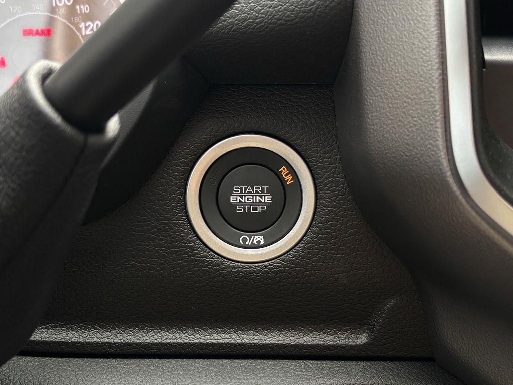 RAM 2500 Tradesman Crew Cab SWB 4WD 2026