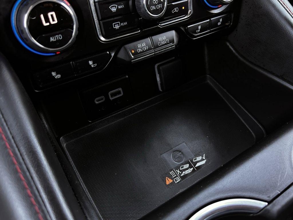 Chevrolet Suburban RST 2024