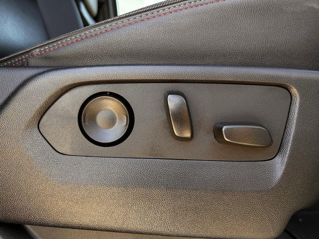 Chevrolet Suburban RST 2024