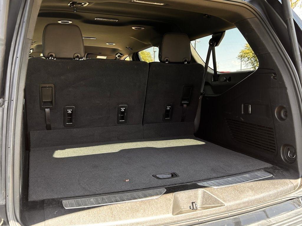 Chevrolet Suburban RST 2024