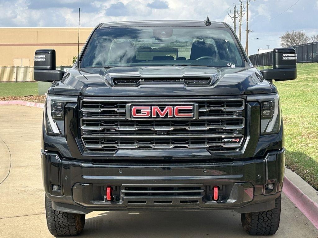 GMC Sierra 2500HD AT4 Crew Cab 4WD 2025