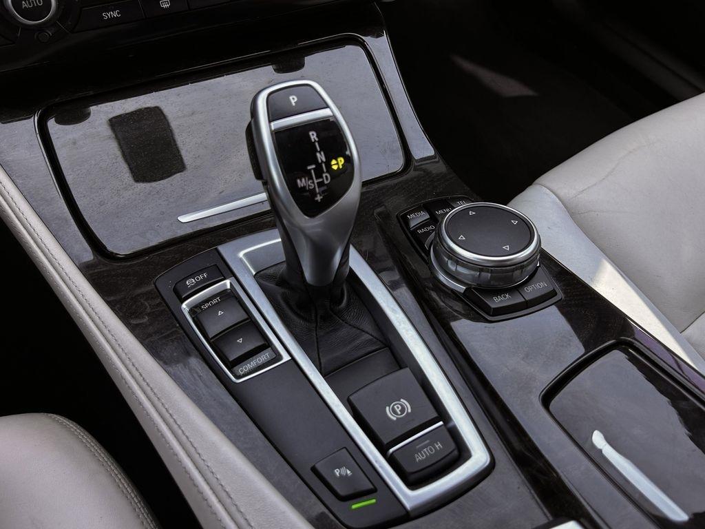 BMW 5-Series 535i 2016