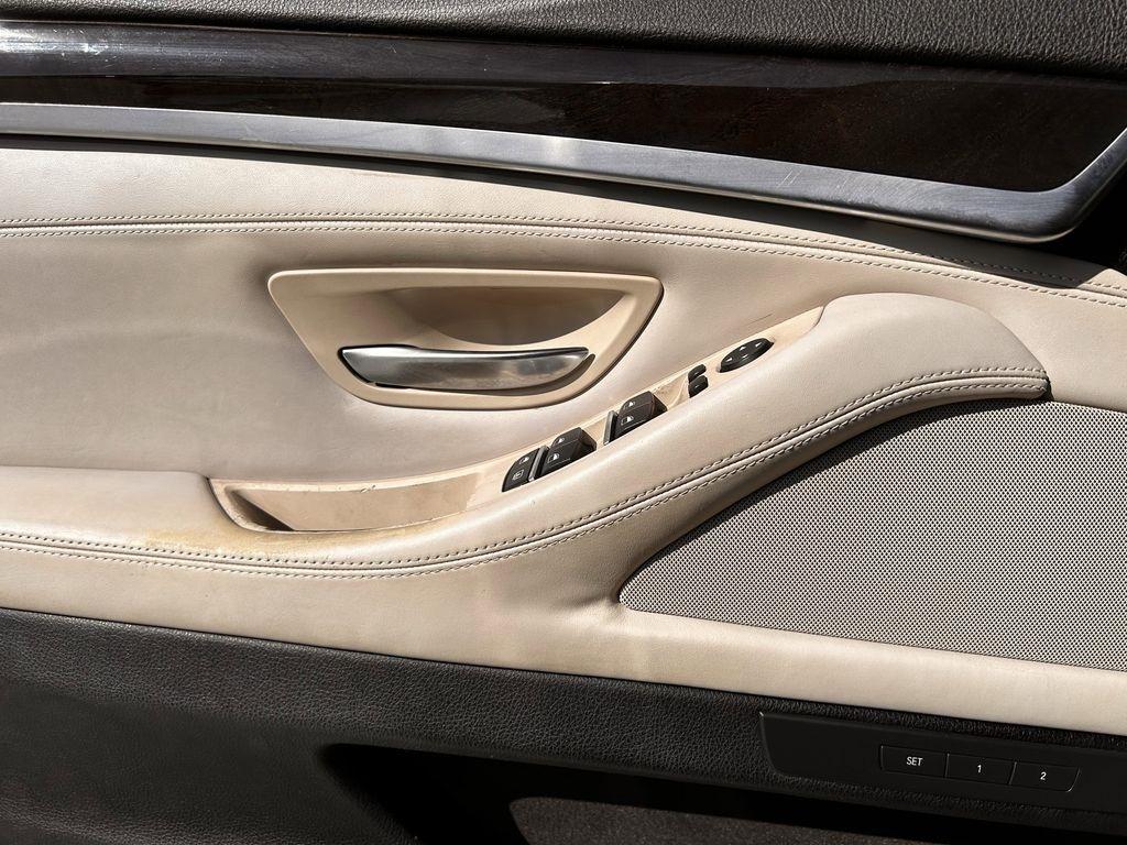 BMW 5-Series 535i 2016