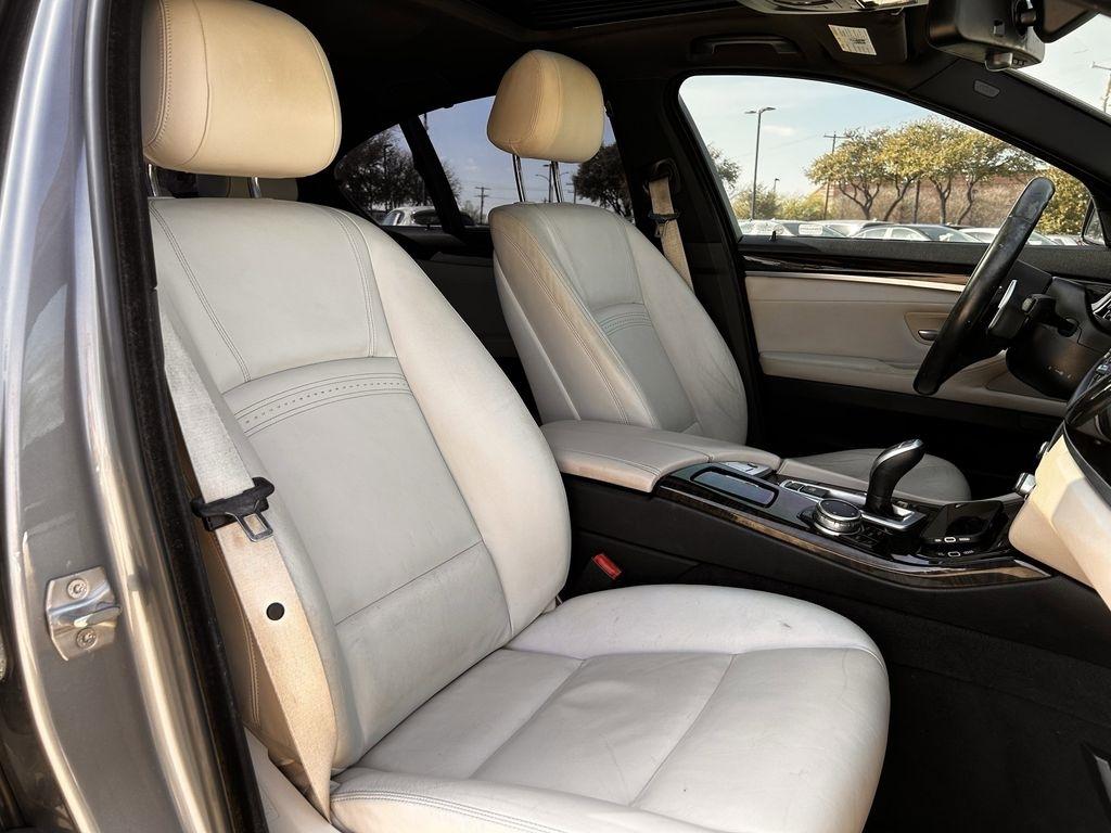 BMW 5-Series 535i 2016