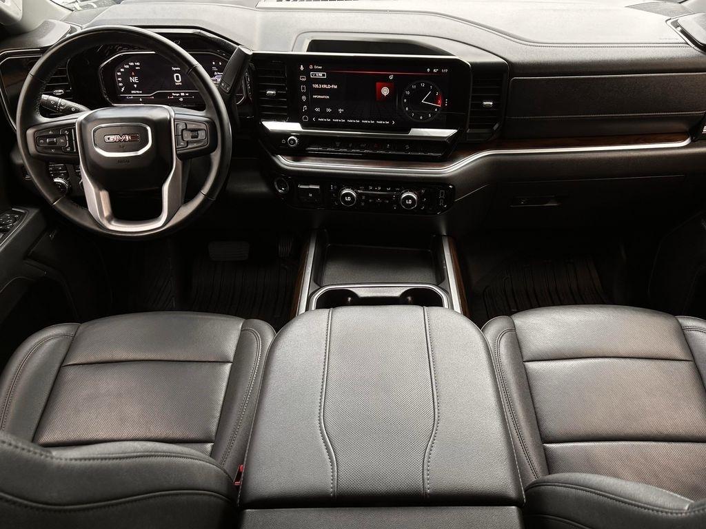 GMC Sierra 2500HD SLT Crew Cab 2WD 2025