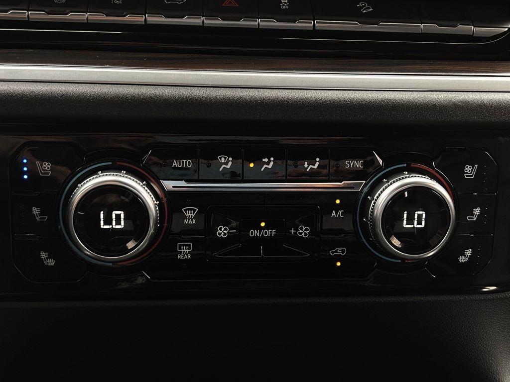 GMC Sierra 2500HD SLT Crew Cab 2WD 2025