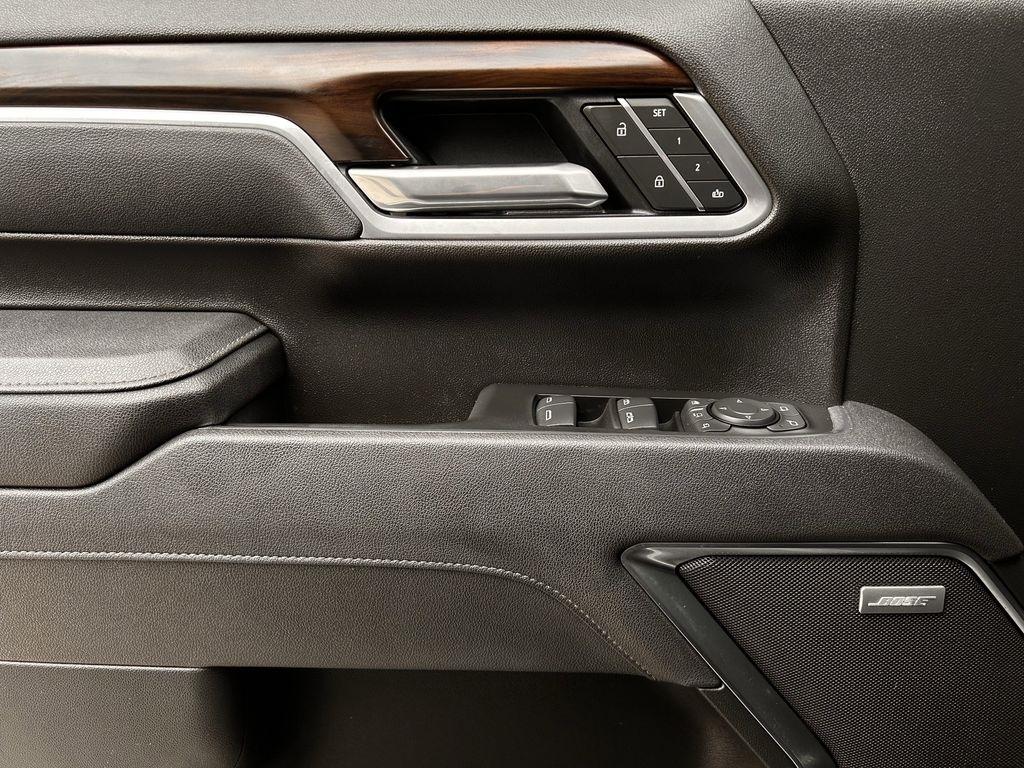 GMC Sierra 2500HD SLT Crew Cab 2WD 2025