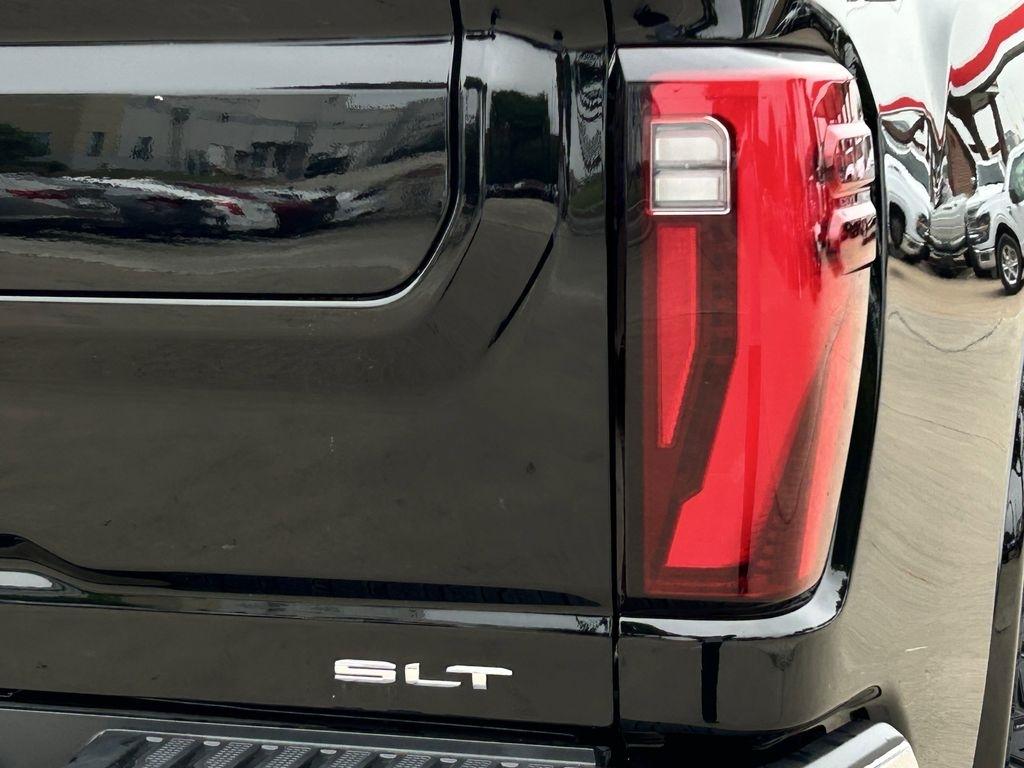GMC Sierra 2500HD SLT Crew Cab 2WD 2025