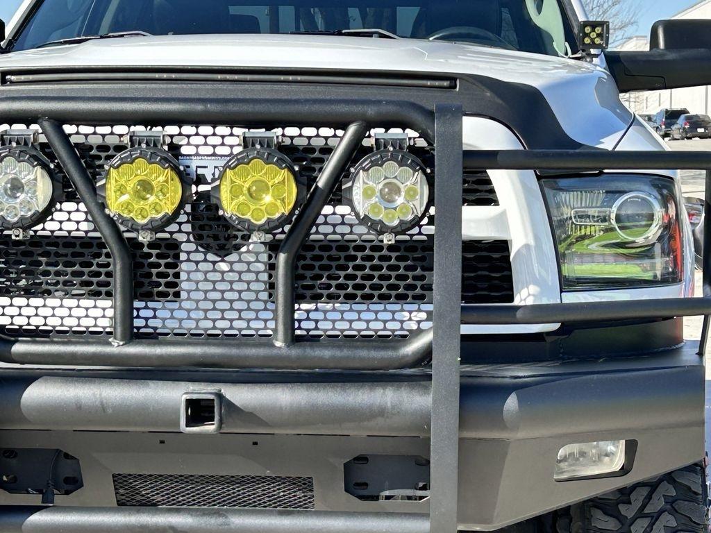 RAM 2500 Laramie Crew Cab SWB 4WD 2016