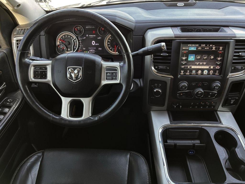 RAM 2500 Laramie Crew Cab SWB 4WD 2016