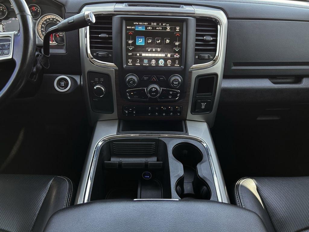 RAM 2500 Laramie Crew Cab SWB 4WD 2016