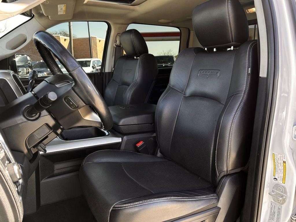 RAM 2500 Laramie Crew Cab SWB 4WD 2016