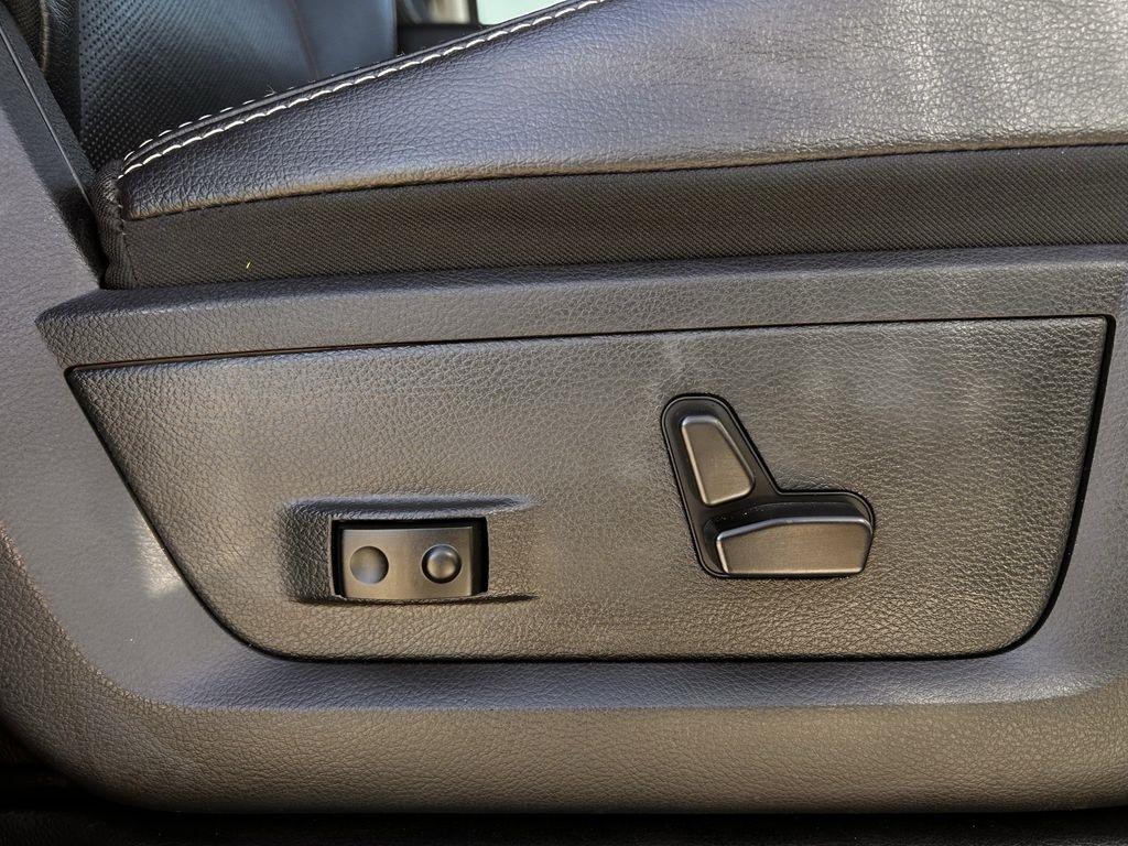 RAM 2500 Laramie Crew Cab SWB 4WD 2016