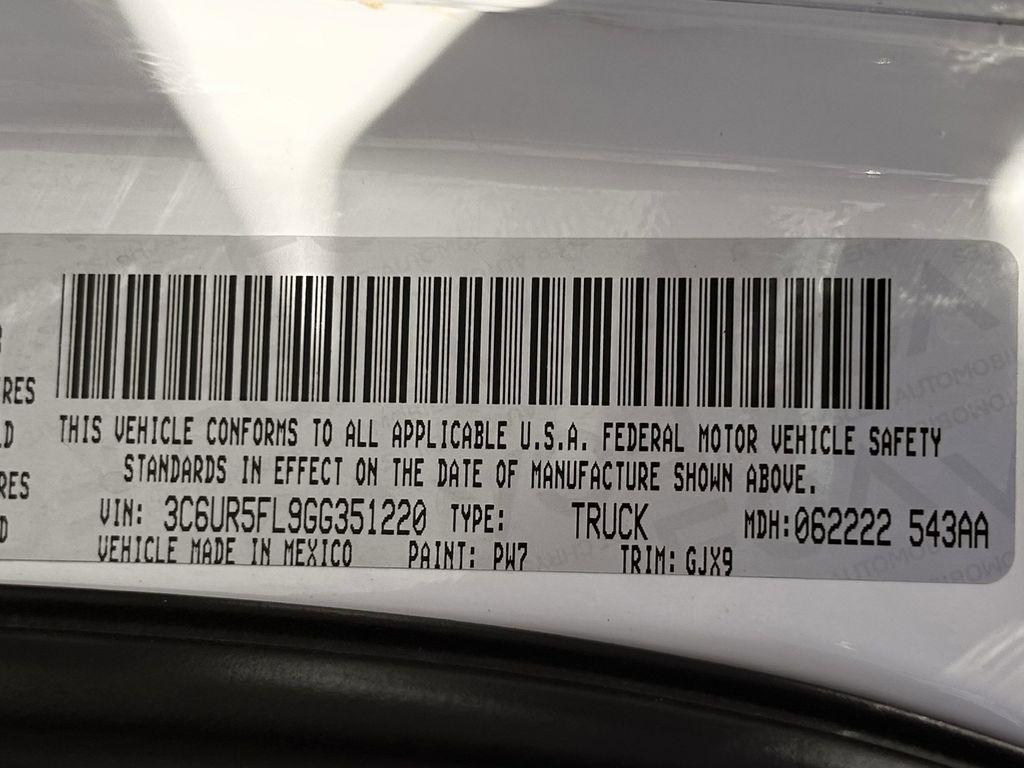 RAM 2500 Laramie Crew Cab SWB 4WD 2016