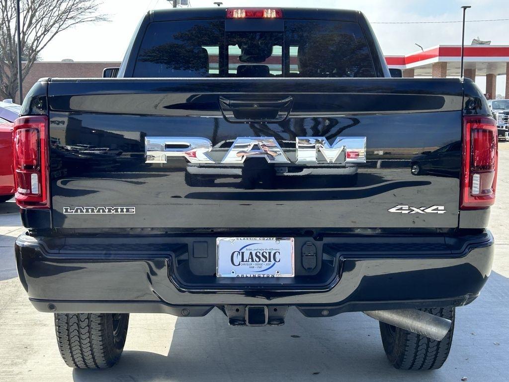 RAM 2500 Laramie Crew Cab 4WD 2026