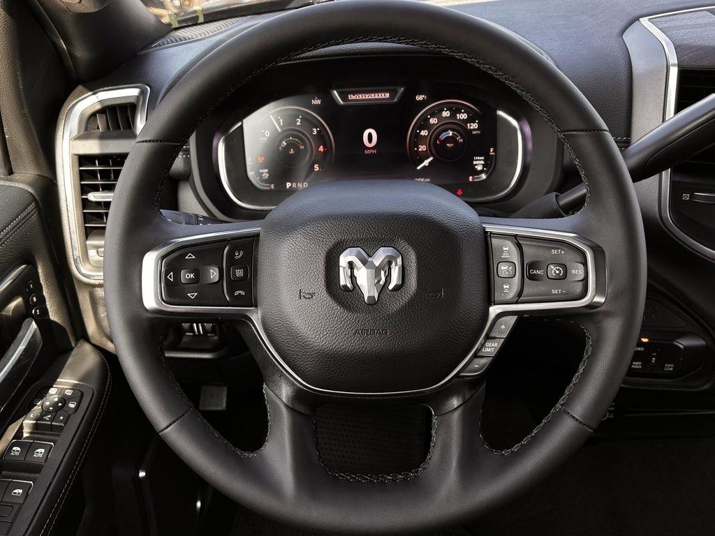 RAM 2500 Laramie Crew Cab 4WD 2026