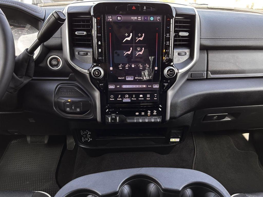 RAM 2500 Laramie Crew Cab 4WD 2026