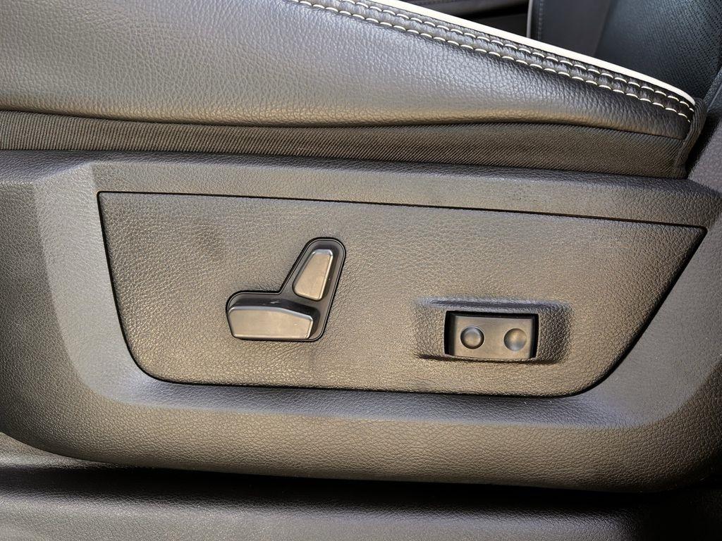 RAM 2500 Laramie Crew Cab 4WD 2026