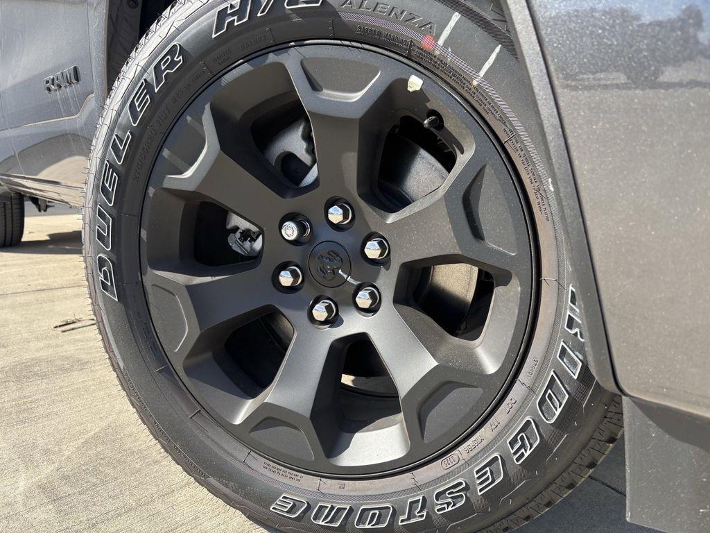 RAM 1500 Lone Star Crew Cab SB 2WD 2026