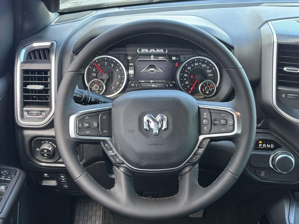 RAM 1500 Lone Star Crew Cab SB 2WD 2026