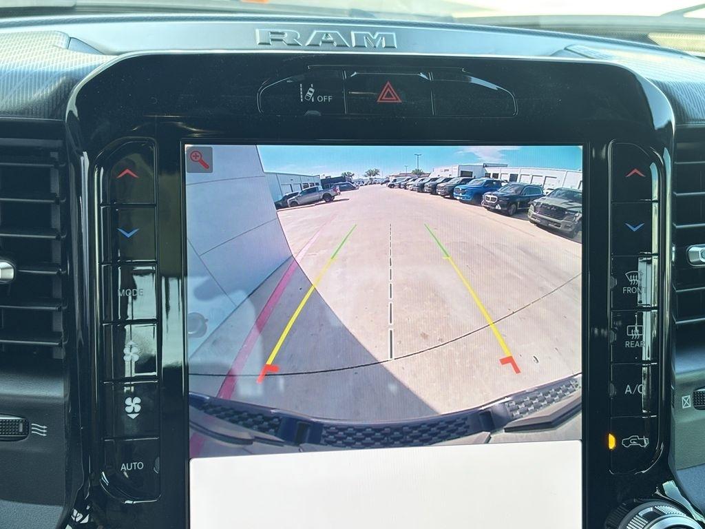 RAM 1500 Lone Star Crew Cab SB 2WD 2026