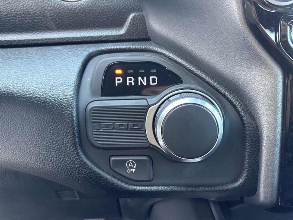 RAM 1500 Lone Star Crew Cab SB 2WD 2026