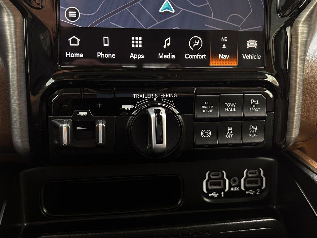 RAM 3500 Longhorn Crew Cab LWB 4WD DRW 2023