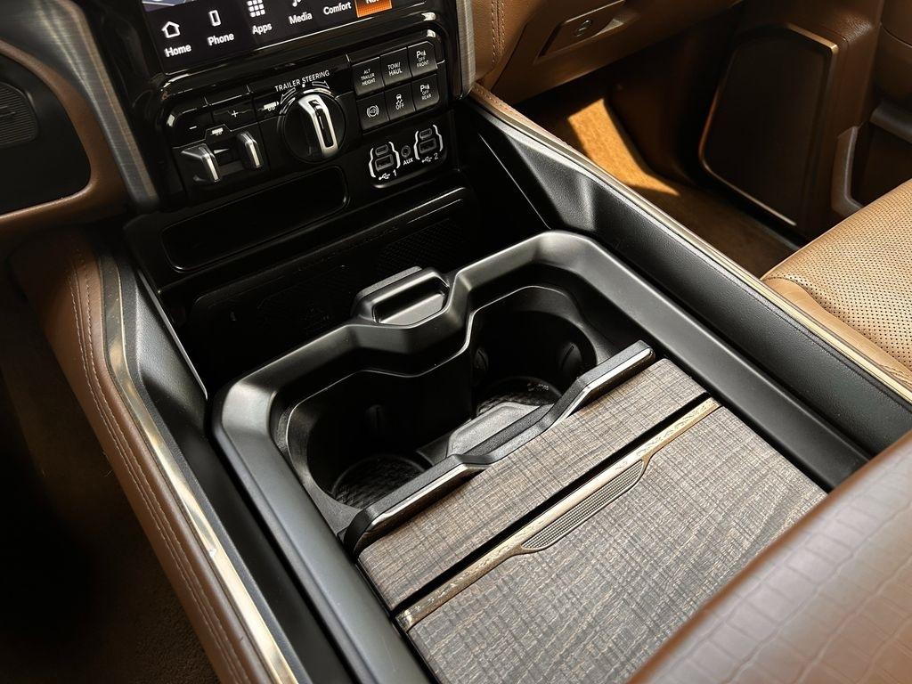 RAM 3500 Longhorn Crew Cab LWB 4WD DRW 2023