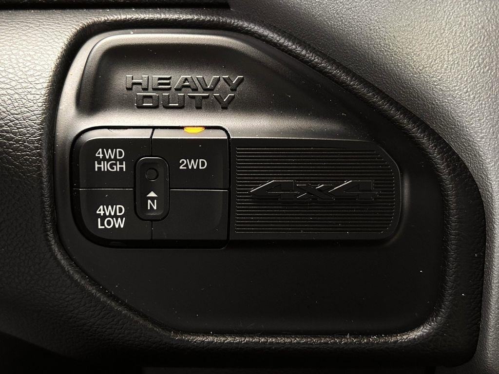 RAM 3500 Big Horn Crew Cab LWB 4WD DRW 2024