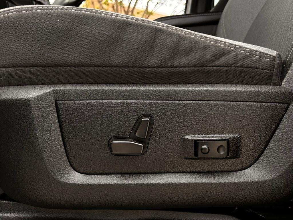 RAM 3500 Big Horn Crew Cab LWB 4WD DRW 2024