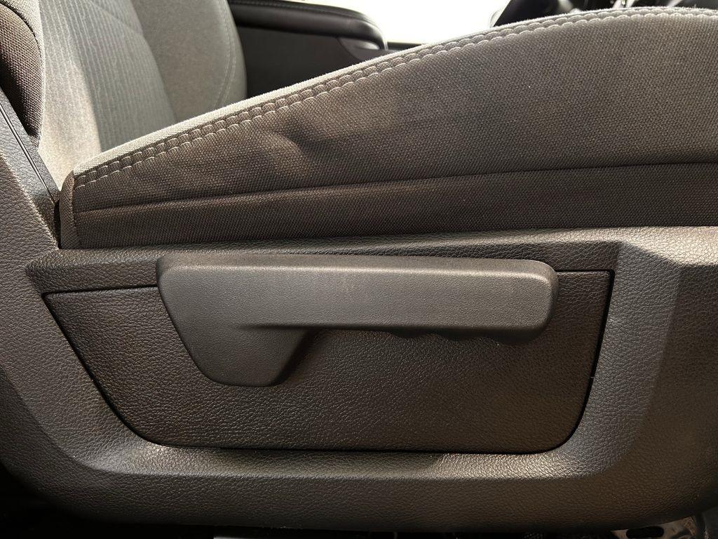 RAM 3500 Big Horn Crew Cab LWB 4WD DRW 2024