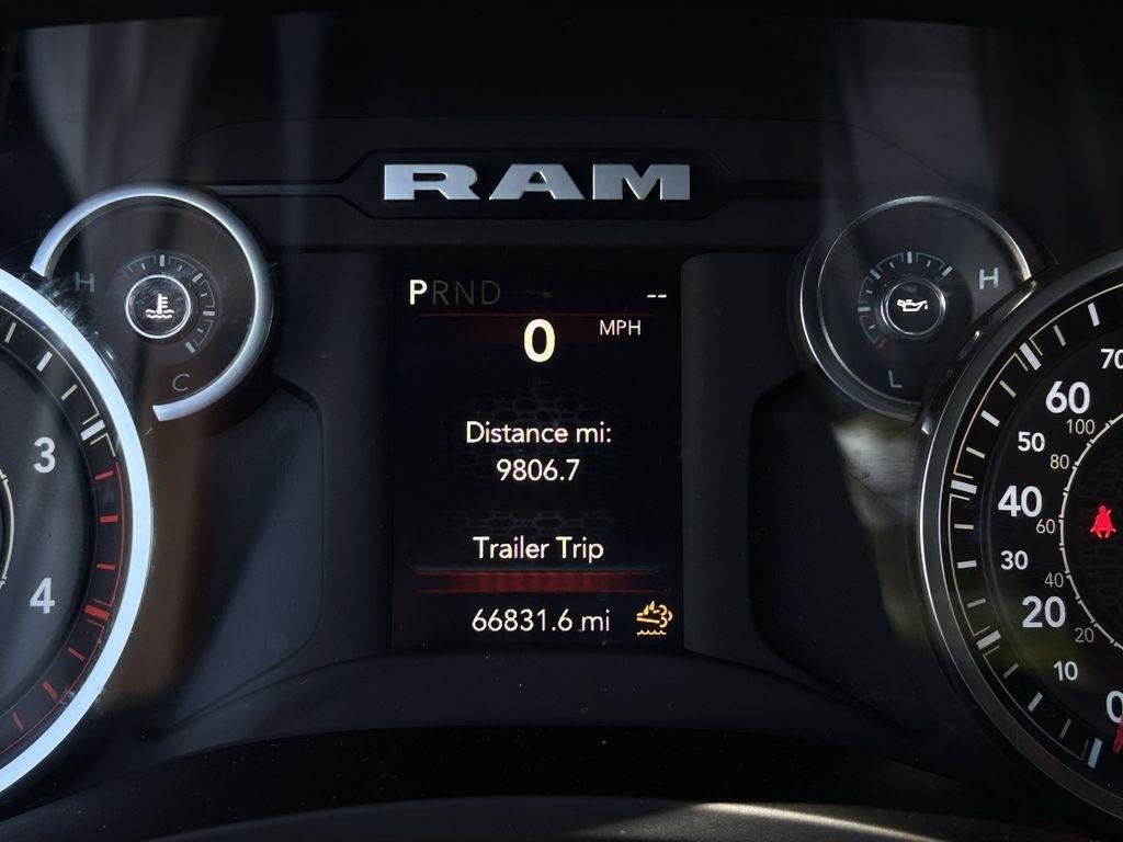 RAM 3500 Big Horn Crew Cab LWB 4WD DRW 2024