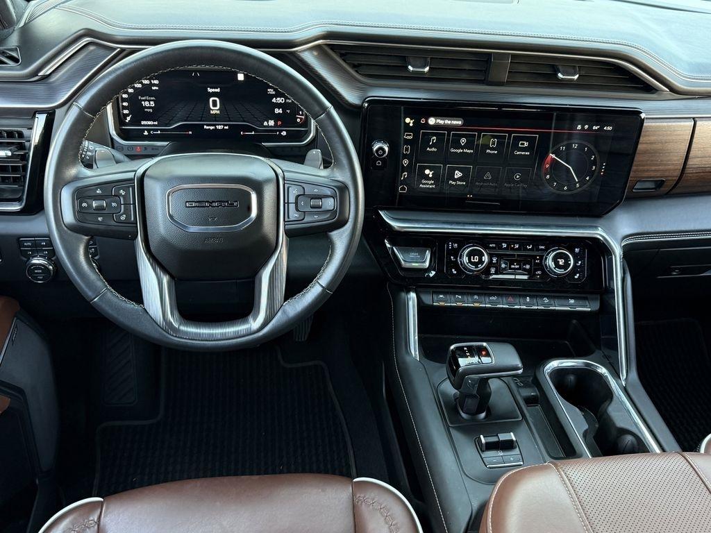 GMC Sierra 1500 Denali Ultimate Crew Cab 4WD 2023