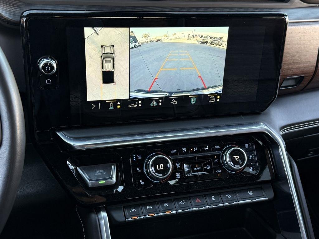 GMC Sierra 1500 Denali Ultimate Crew Cab 4WD 2023