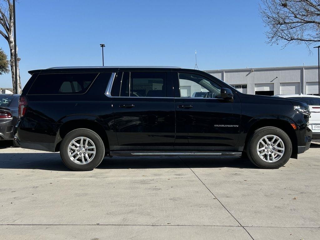 Chevrolet Suburban LT 2WD 2024