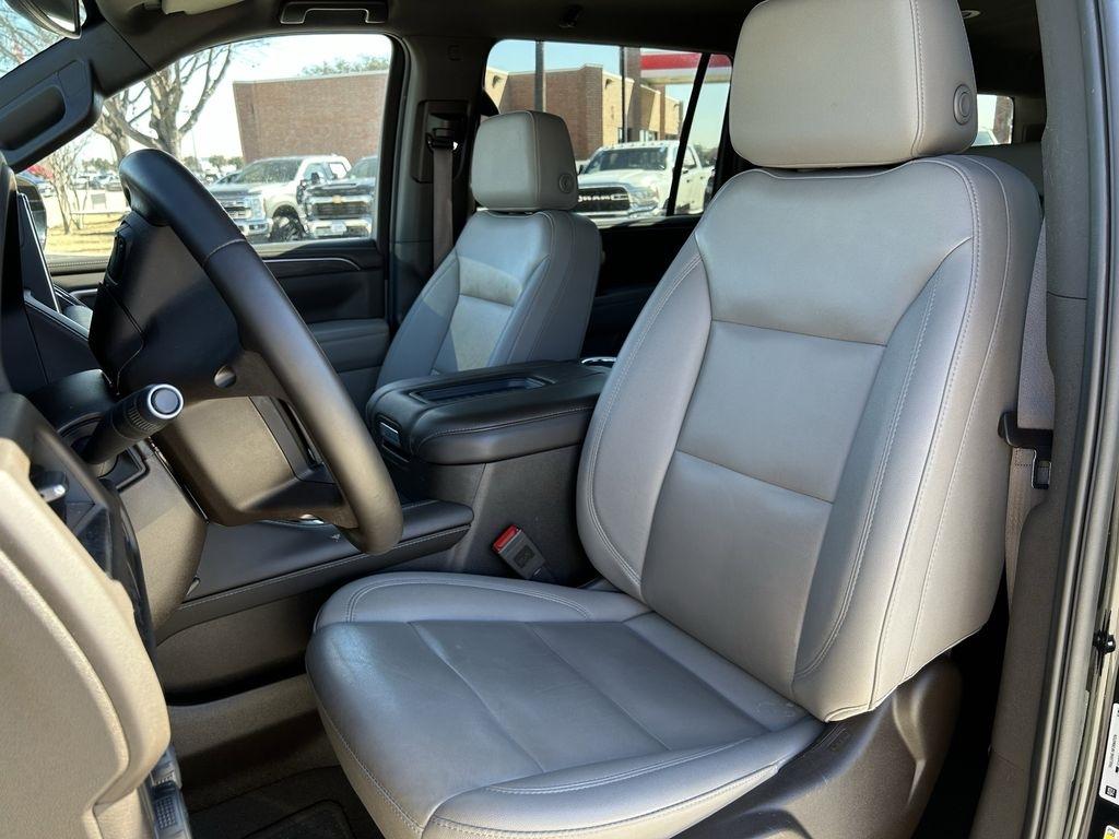 Chevrolet Suburban LT 2WD 2024