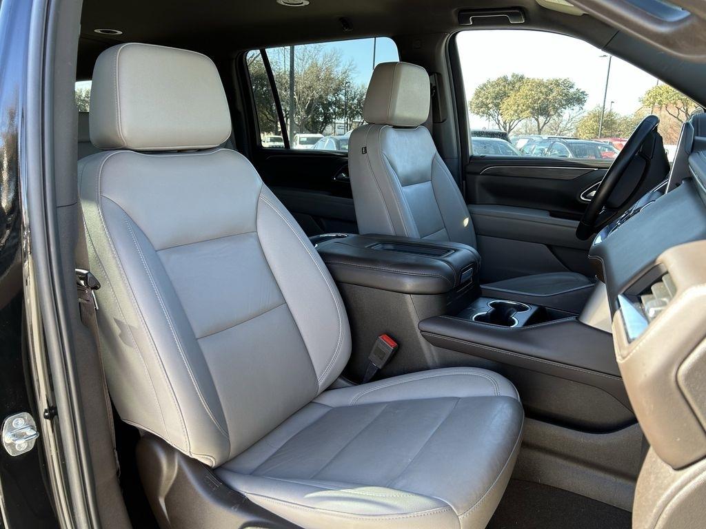 Chevrolet Suburban LT 2WD 2024