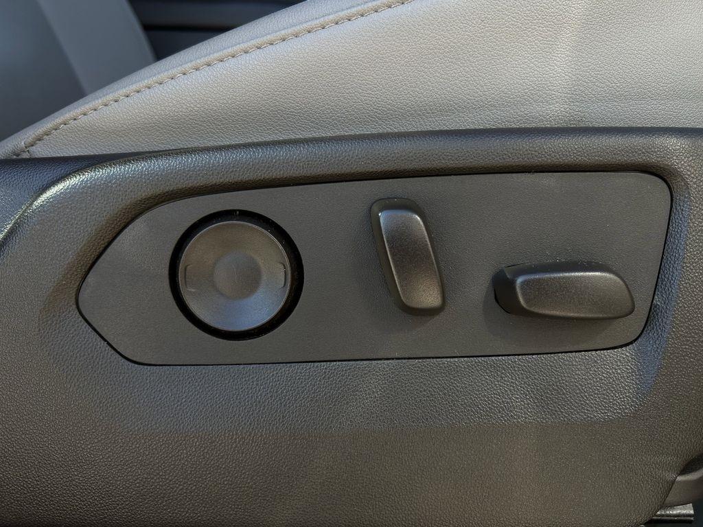 Chevrolet Suburban LT 2WD 2024