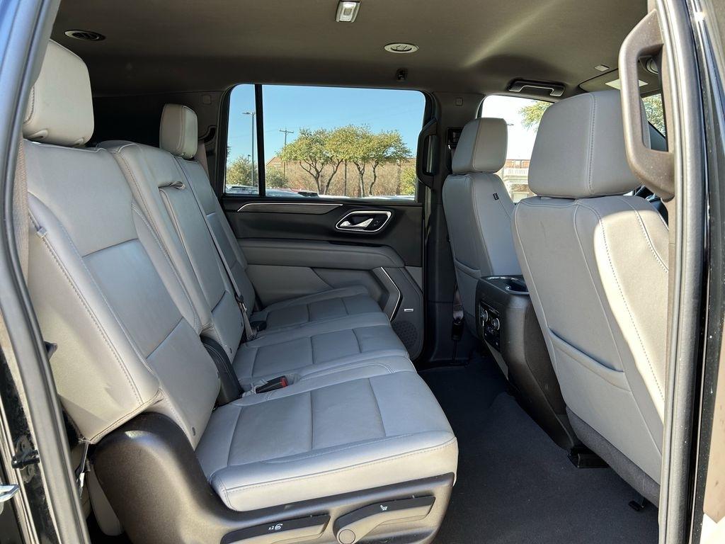 Chevrolet Suburban LT 2WD 2024