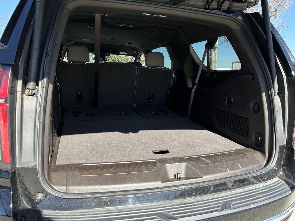 Chevrolet Suburban LT 2WD 2024