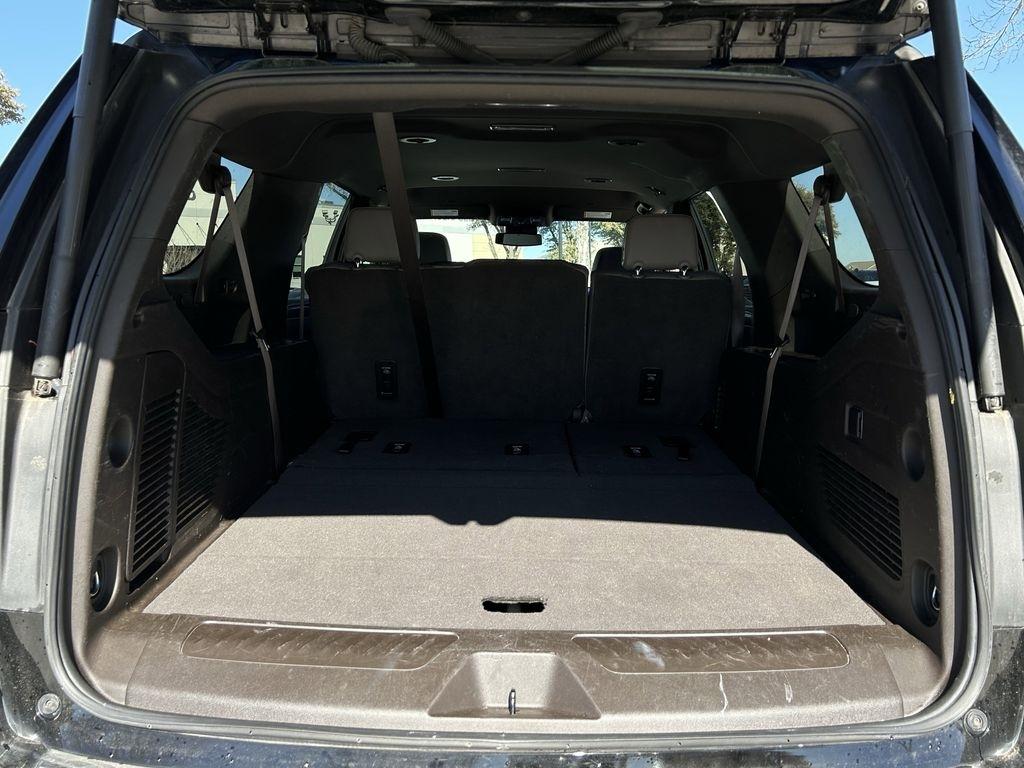 Chevrolet Suburban LT 2WD 2024